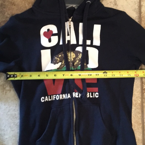 Cali Love Hoodie 🌴☀️🐠 - Picture 6 of 7